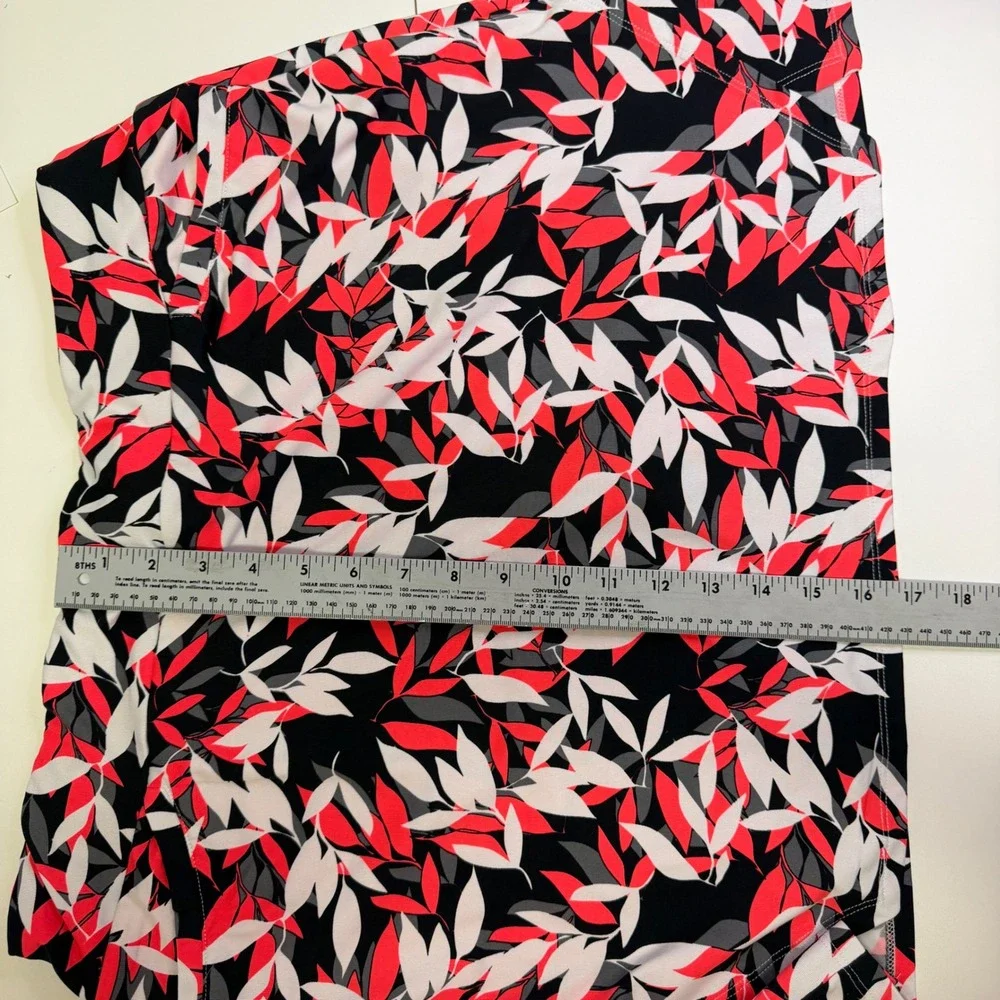 Tail White Label Womens Red Black White Leaf Print Golf Tennis Skort Size L